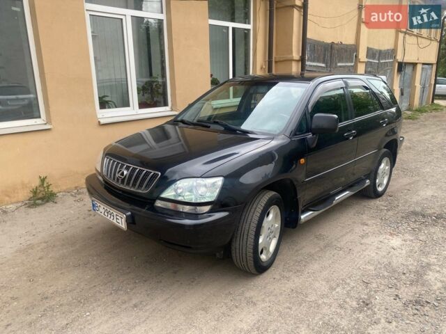 Черный Лексус РХ, объемом двигателя 3 л и пробегом 215 тыс. км за 7900 $, фото 4 на Automoto.ua