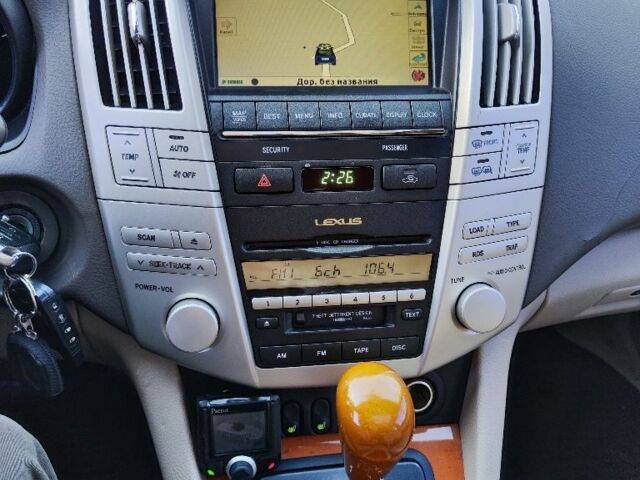 Черный Лексус РХ, объемом двигателя 3.3 л и пробегом 260 тыс. км за 8450 $, фото 6 на Automoto.ua