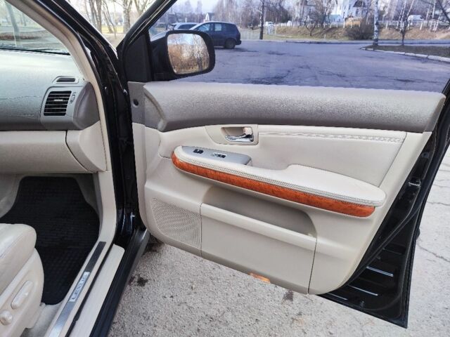 Черный Лексус РХ, объемом двигателя 3.3 л и пробегом 260 тыс. км за 8450 $, фото 10 на Automoto.ua