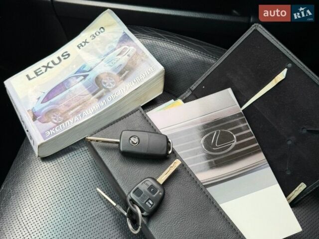Черный Лексус РХ, объемом двигателя 3 л и пробегом 297 тыс. км за 7999 $, фото 52 на Automoto.ua