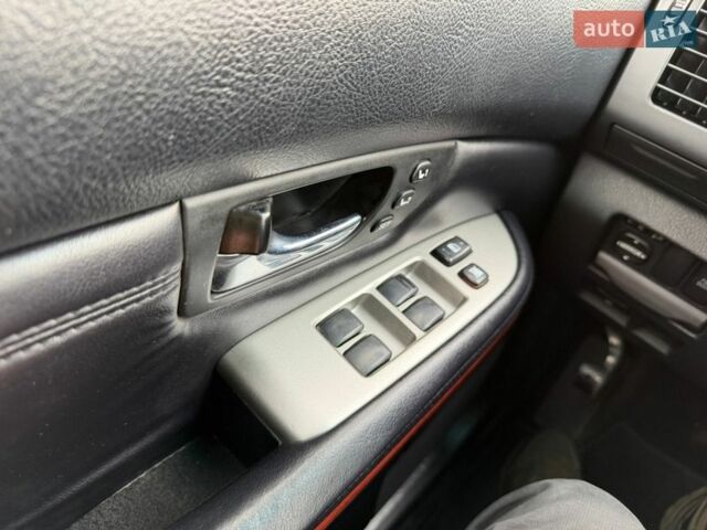 Черный Лексус РХ, объемом двигателя 3 л и пробегом 297 тыс. км за 7999 $, фото 51 на Automoto.ua