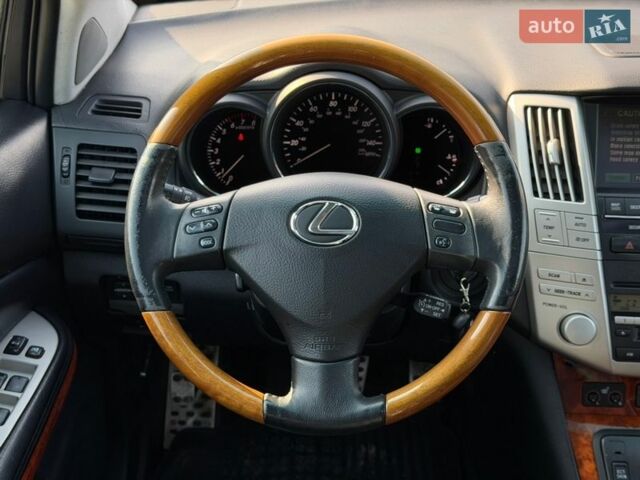 Черный Лексус РХ, объемом двигателя 3.3 л и пробегом 296 тыс. км за 10300 $, фото 23 на Automoto.ua