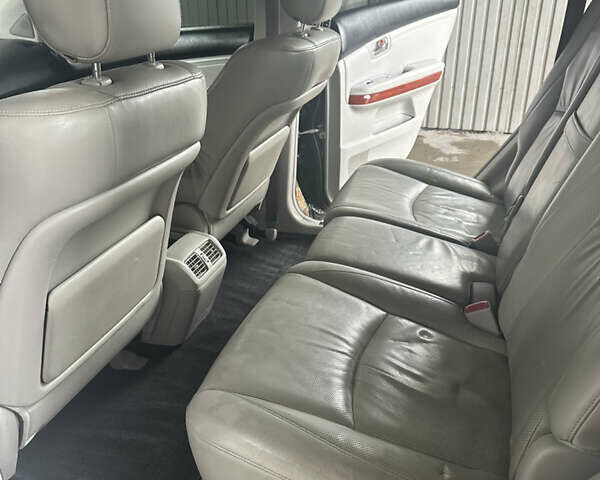 Черный Лексус РХ, объемом двигателя 3 л и пробегом 264 тыс. км за 8900 $, фото 10 на Automoto.ua