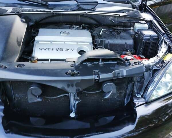 Черный Лексус РХ, объемом двигателя 3 л и пробегом 325 тыс. км за 8500 $, фото 1 на Automoto.ua