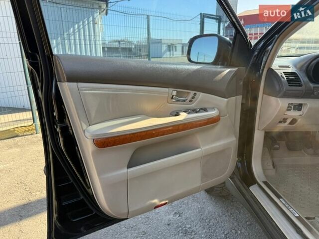 Черный Лексус РХ, объемом двигателя 3 л и пробегом 335 тыс. км за 7990 $, фото 11 на Automoto.ua