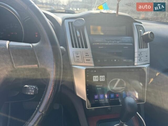 Черный Лексус РХ, объемом двигателя 3.31 л и пробегом 304 тыс. км за 7500 $, фото 16 на Automoto.ua