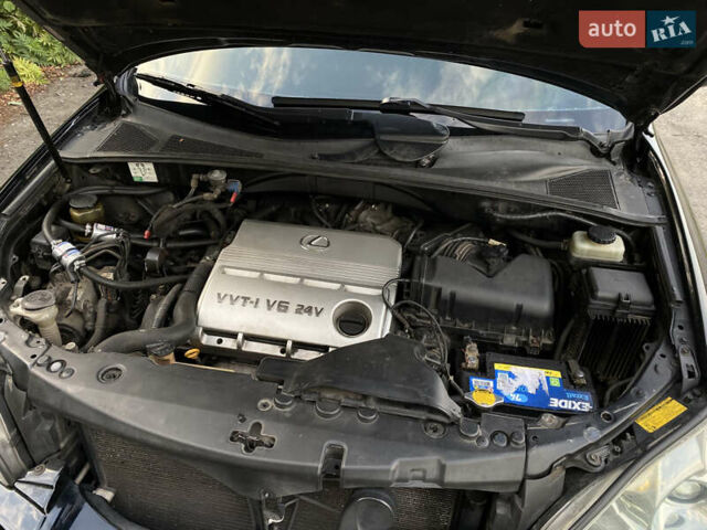 Черный Лексус РХ, объемом двигателя 3 л и пробегом 271 тыс. км за 7900 $, фото 31 на Automoto.ua