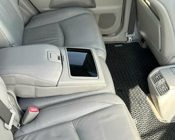 Черный Лексус РХ, объемом двигателя 3.3 л и пробегом 225 тыс. км за 10500 $, фото 11 на Automoto.ua