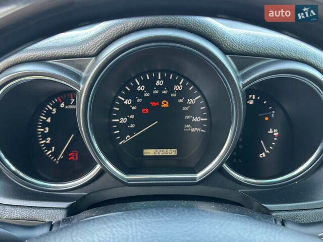 Черный Лексус РХ, объемом двигателя 3.3 л и пробегом 225 тыс. км за 10500 $, фото 13 на Automoto.ua