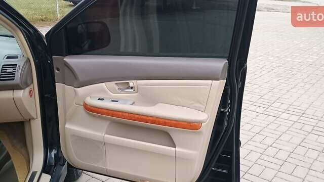 Черный Лексус РХ, объемом двигателя 3.31 л и пробегом 296 тыс. км за 8900 $, фото 16 на Automoto.ua