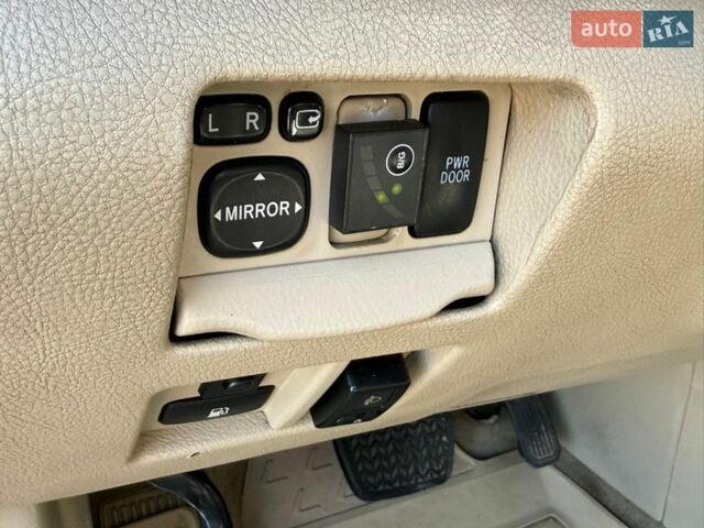 Черный Лексус РХ, объемом двигателя 3 л и пробегом 335 тыс. км за 7990 $, фото 20 на Automoto.ua