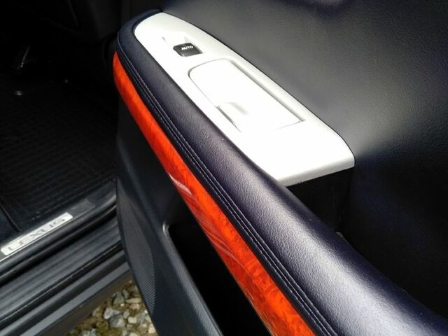 Черный Лексус РХ, объемом двигателя 3 л и пробегом 287 тыс. км за 11500 $, фото 4 на Automoto.ua