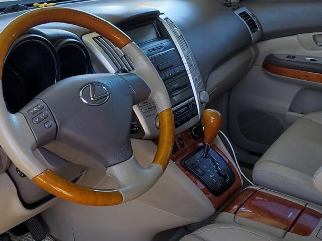Черный Лексус РХ, объемом двигателя 3.3 л и пробегом 285 тыс. км за 8200 $, фото 3 на Automoto.ua