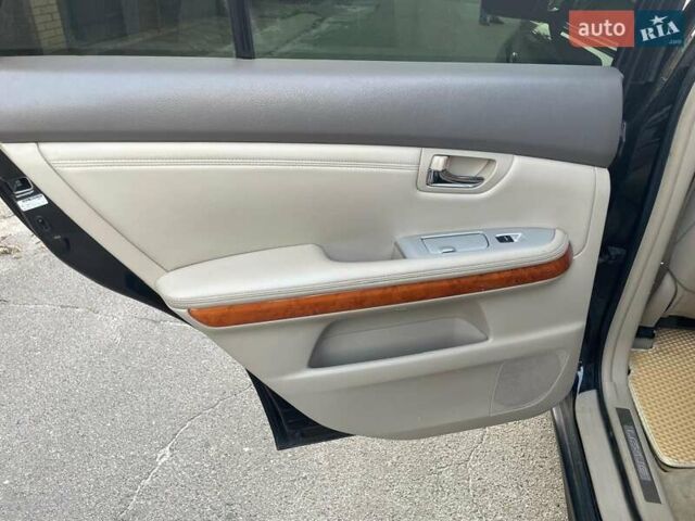 Черный Лексус РХ, объемом двигателя 3.31 л и пробегом 282 тыс. км за 10000 $, фото 19 на Automoto.ua