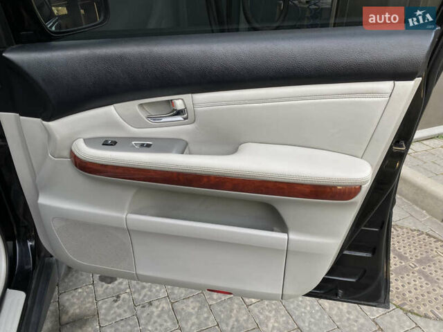 Черный Лексус РХ, объемом двигателя 3 л и пробегом 271 тыс. км за 7900 $, фото 13 на Automoto.ua