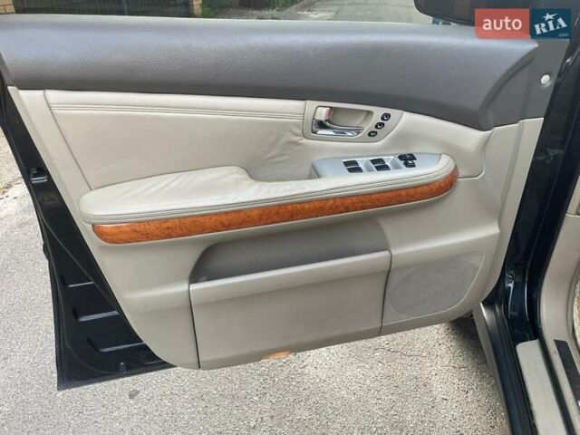 Черный Лексус РХ, объемом двигателя 3.31 л и пробегом 282 тыс. км за 10000 $, фото 18 на Automoto.ua