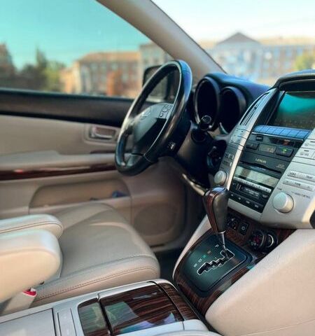 Черный Лексус РХ, объемом двигателя 3.3 л и пробегом 299 тыс. км за 9900 $, фото 9 на Automoto.ua