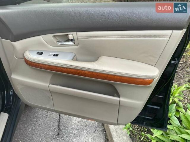 Черный Лексус РХ, объемом двигателя 3.31 л и пробегом 282 тыс. км за 10000 $, фото 20 на Automoto.ua