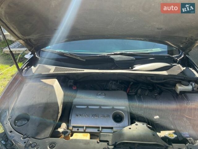 Черный Лексус РХ, объемом двигателя 3.3 л и пробегом 230 тыс. км за 10000 $, фото 16 на Automoto.ua