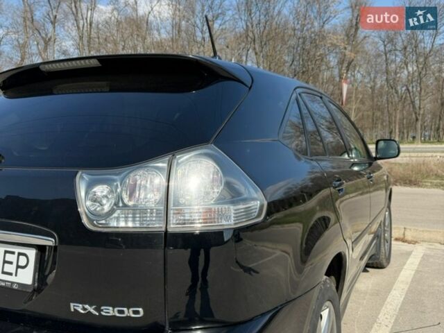 Черный Лексус РХ, объемом двигателя 3 л и пробегом 259 тыс. км за 10300 $, фото 15 на Automoto.ua
