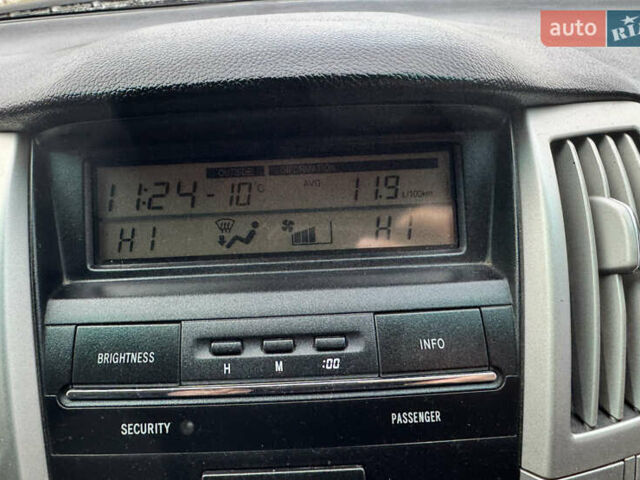 Черный Лексус РХ, объемом двигателя 3 л и пробегом 267 тыс. км за 8400 $, фото 7 на Automoto.ua