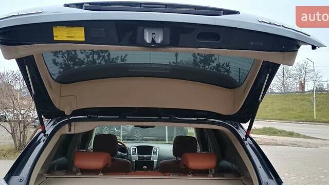 Черный Лексус РХ, объемом двигателя 3.31 л и пробегом 296 тыс. км за 8900 $, фото 9 на Automoto.ua