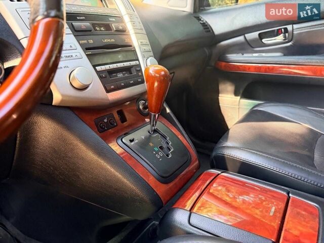 Черный Лексус РХ, объемом двигателя 3.5 л и пробегом 180 тыс. км за 10350 $, фото 17 на Automoto.ua