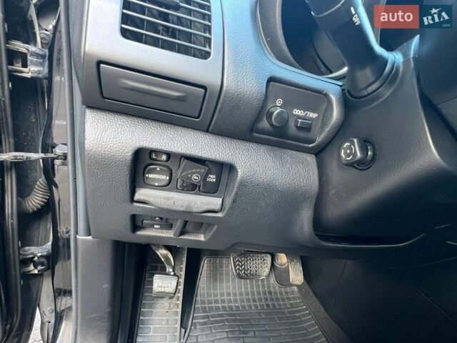 Черный Лексус РХ, объемом двигателя 3.46 л и пробегом 320 тыс. км за 8900 $, фото 9 на Automoto.ua