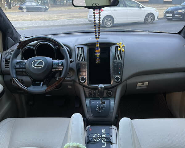 Лексус РХ 2006 у Одесі на Automoto.ua Чорний Лексус РХ, об'ємом двигуна 3.3 л та пробігом 239 тис. км за 11900 $, фото 17 на Automoto.ua