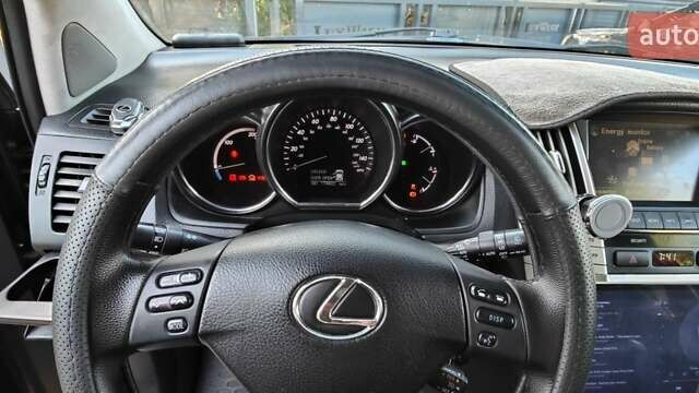 Черный Лексус РХ, объемом двигателя 3.31 л и пробегом 278 тыс. км за 12000 $, фото 13 на Automoto.ua