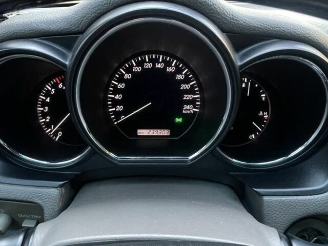 Черный Лексус РХ, объемом двигателя 3.3 л и пробегом 239 тыс. км за 12700 $, фото 20 на Automoto.ua