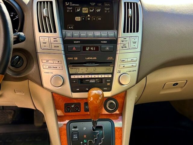 Черный Лексус РХ, объемом двигателя 3.5 л и пробегом 194 тыс. км за 12700 $, фото 8 на Automoto.ua