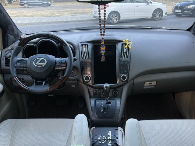 Черный Лексус РХ, объемом двигателя 3.3 л и пробегом 239 тыс. км за 12700 $, фото 17 на Automoto.ua