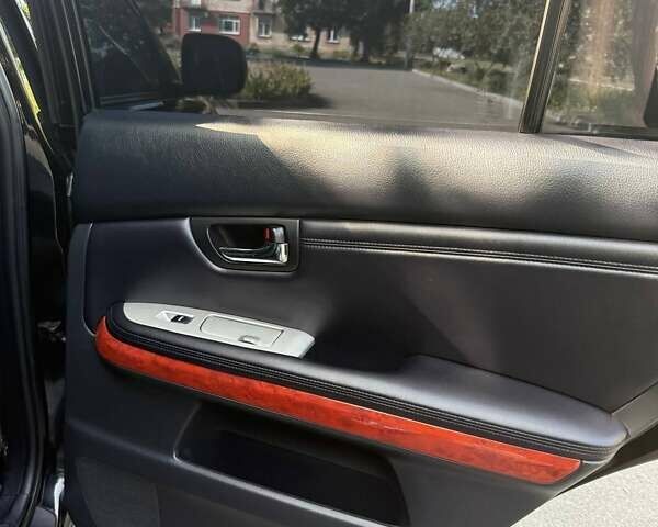 Черный Лексус РХ, объемом двигателя 3.5 л и пробегом 181 тыс. км за 12500 $, фото 17 на Automoto.ua