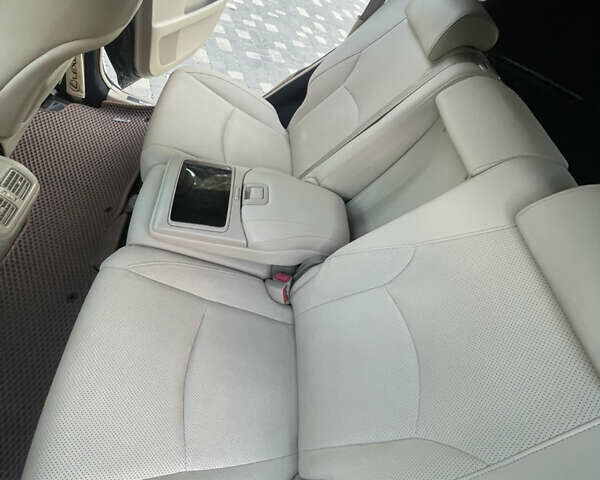 Черный Лексус РХ, объемом двигателя 3.3 л и пробегом 239 тыс. км за 12300 $, фото 16 на Automoto.ua