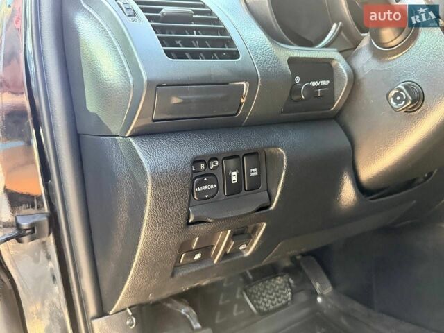 Черный Лексус РХ, объемом двигателя 3.5 л и пробегом 180 тыс. км за 10350 $, фото 19 на Automoto.ua