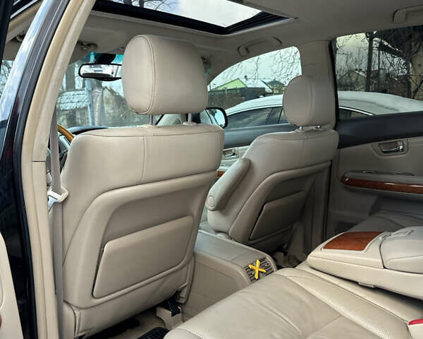 Черный Лексус РХ, объемом двигателя 3.5 л и пробегом 306 тыс. км за 11300 $, фото 9 на Automoto.ua