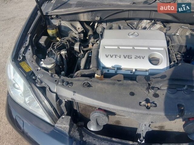 Черный Лексус РХ, объемом двигателя 3 л и пробегом 265 тыс. км за 6100 $, фото 37 на Automoto.ua