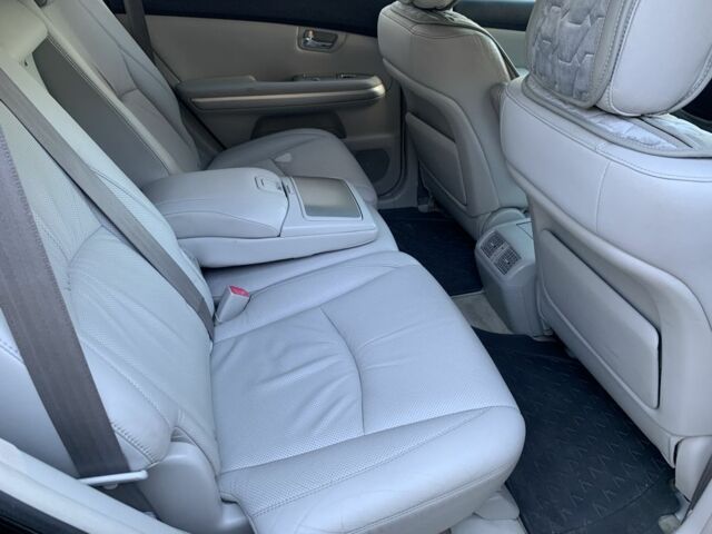 Черный Лексус РХ, объемом двигателя 3.3 л и пробегом 240 тыс. км за 9400 $, фото 6 на Automoto.ua