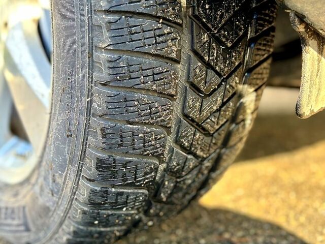 Лексус РХ 2006 в Лебедине на Automoto.ua Черный Лексус РХ, объемом двигателя 3.5 л и пробегом 194 тыс. км за 12700 $, фото 12 на Automoto.ua