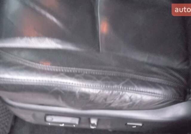 Черный Лексус РХ, объемом двигателя 3.46 л и пробегом 270 тыс. км за 12500 $, фото 5 на Automoto.ua