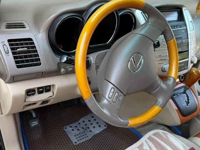 Черный Лексус РХ, объемом двигателя 3.46 л и пробегом 290 тыс. км за 12800 $, фото 5 на Automoto.ua