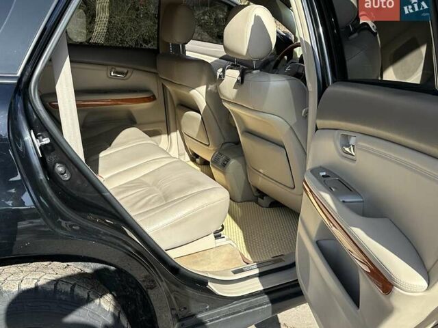 Черный Лексус РХ, объемом двигателя 3.3 л и пробегом 269 тыс. км за 11788 $, фото 10 на Automoto.ua