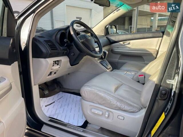 Черный Лексус РХ, объемом двигателя 3.31 л и пробегом 297 тыс. км за 9499 $, фото 5 на Automoto.ua