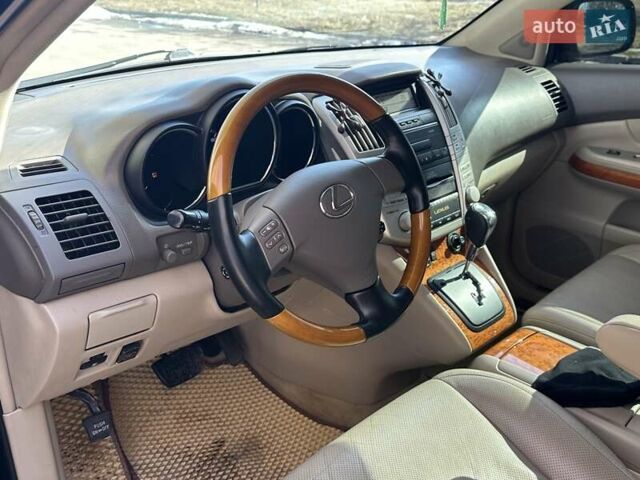 Черный Лексус РХ, объемом двигателя 3.3 л и пробегом 269 тыс. км за 11788 $, фото 20 на Automoto.ua