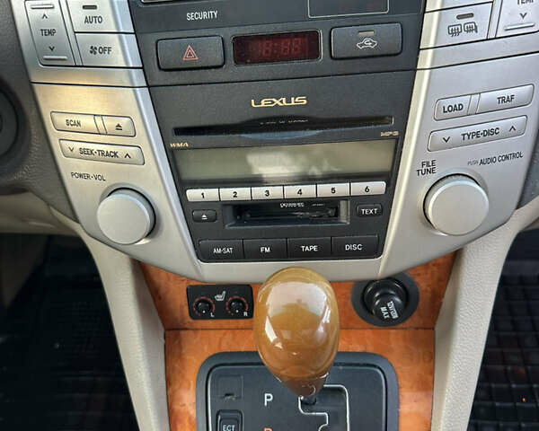 Черный Лексус РХ, объемом двигателя 3.46 л и пробегом 378 тыс. км за 8200 $, фото 9 на Automoto.ua