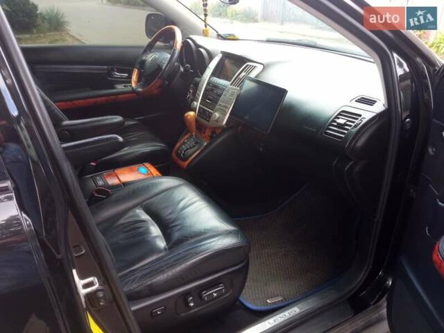 Черный Лексус РХ, объемом двигателя 3.5 л и пробегом 300 тыс. км за 9999 $, фото 3 на Automoto.ua