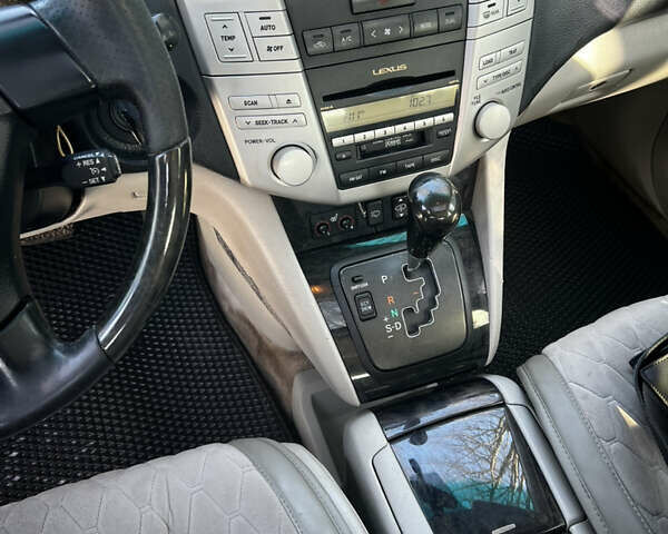 Чорний Лексус РХ, об'ємом двигуна 3.46 л та пробігом 290 тис. км за 8900 $, фото 9 на Automoto.ua