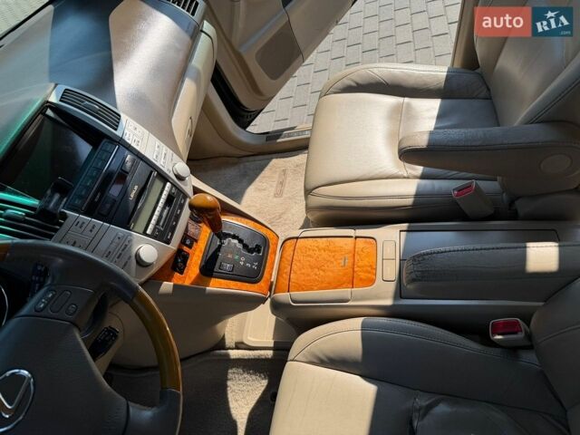 Чорний Лексус РХ, об'ємом двигуна 0 л та пробігом 260 тис. км за 7500 $, фото 19 на Automoto.ua