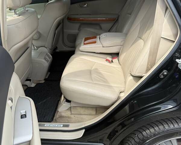 Черный Лексус РХ, объемом двигателя 3.31 л и пробегом 160 тыс. км за 12500 $, фото 2 на Automoto.ua
